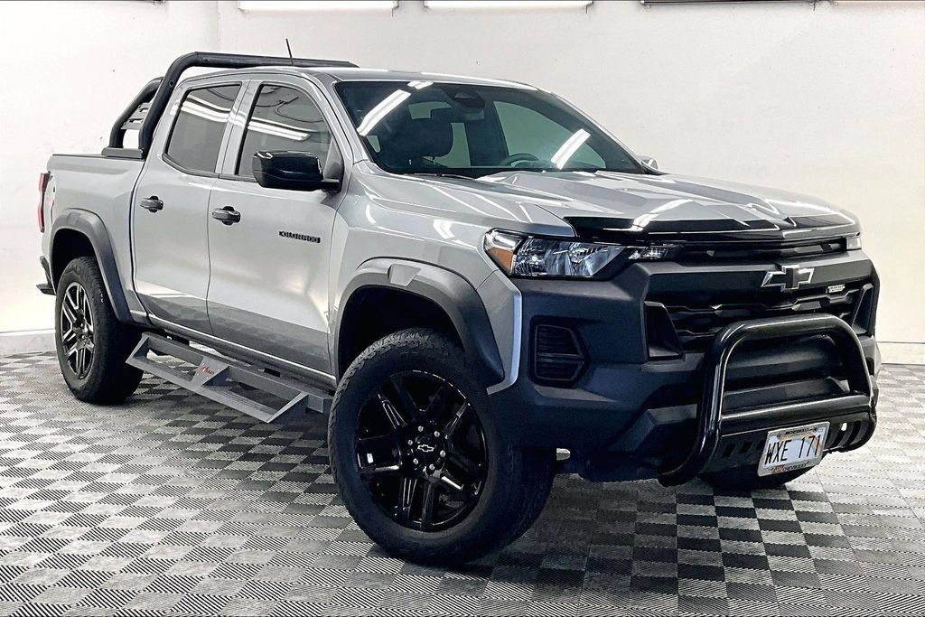 Used 2023 STERLING GRAY METALLIC Chevrolet 4WD Trail Boss image 12