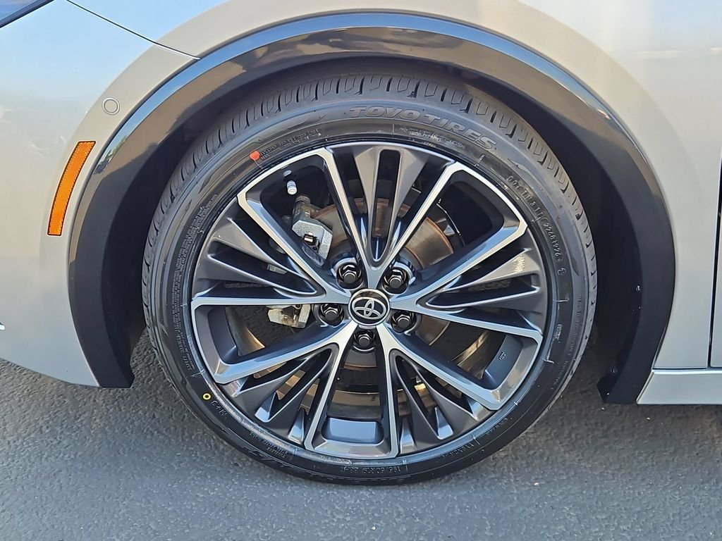 Used 2024 Cutting Edge Toyota Limited image 30
