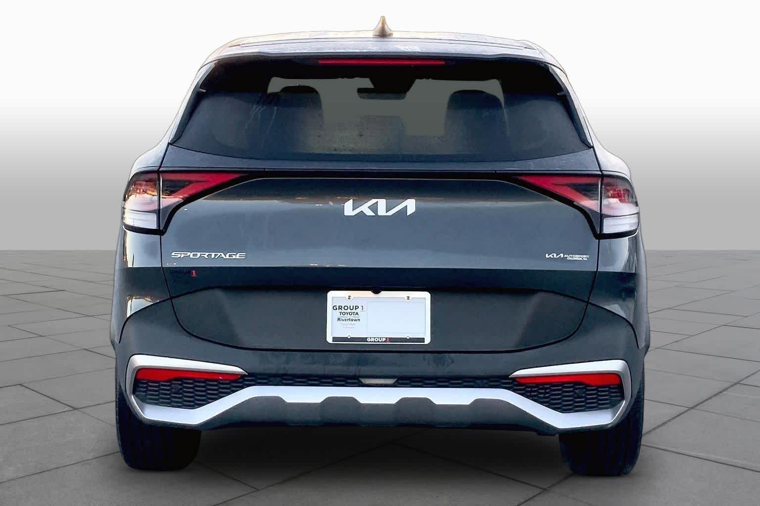 Used 2023 Gravity Gray Kia LX image 5