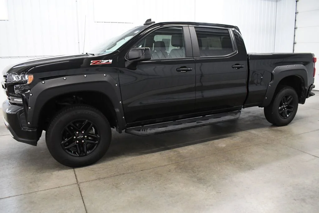 Used 2020 Chevrolet Silverado 1500 LT Trail Boss with VIN 1GCPYFEL8LZ348108 for sale in Forest Lake, Minnesota
