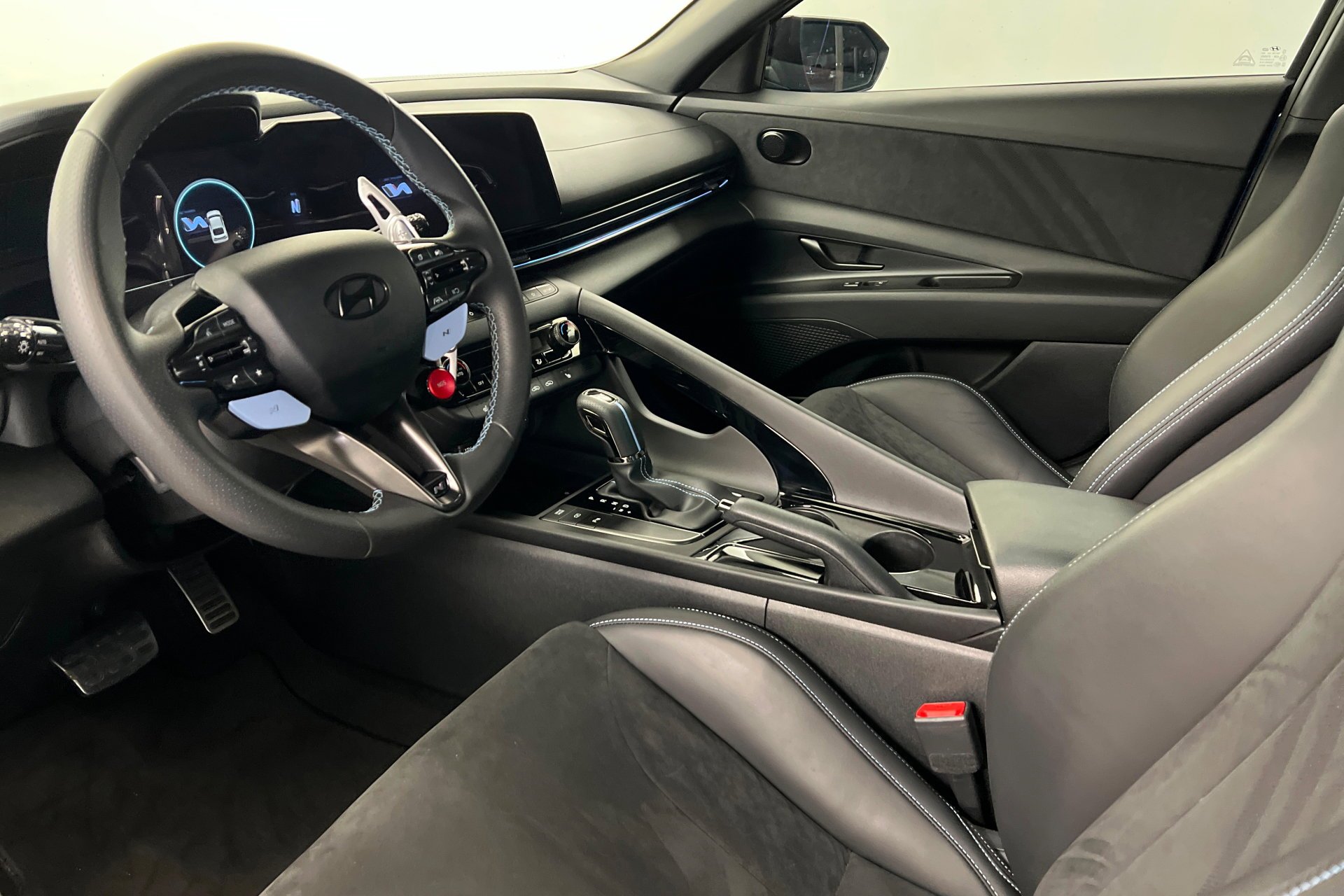 Used 2025 Intense Blue Hyundai Base image 16