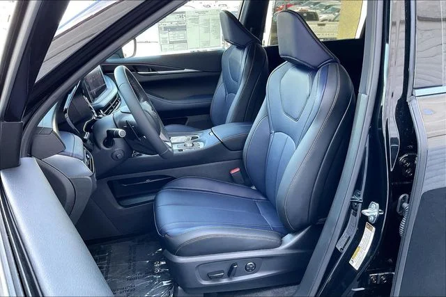 2026 INFINITI QX60 LUXE - Photo 8