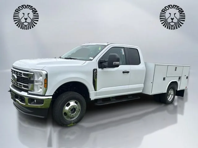 2026 Ford F-350 XL 4x4 SuperCab 168-In DRW's photo