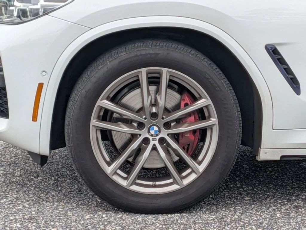 Used 2021 White BMW sDrive30i image 9