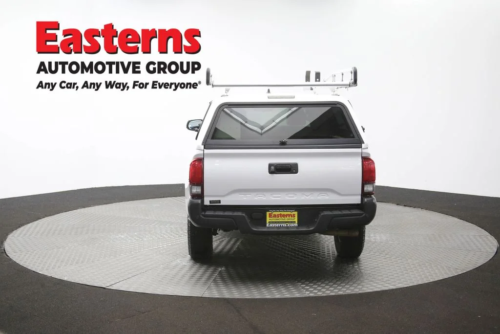 Used 2020 White Toyota SR image 33