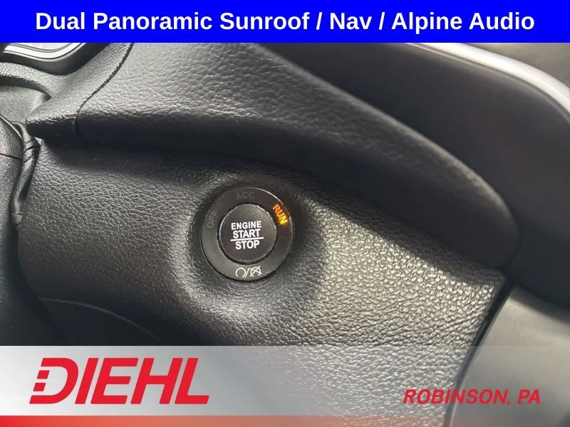 Used 2022 Silver Jeep Trailhawk image 28