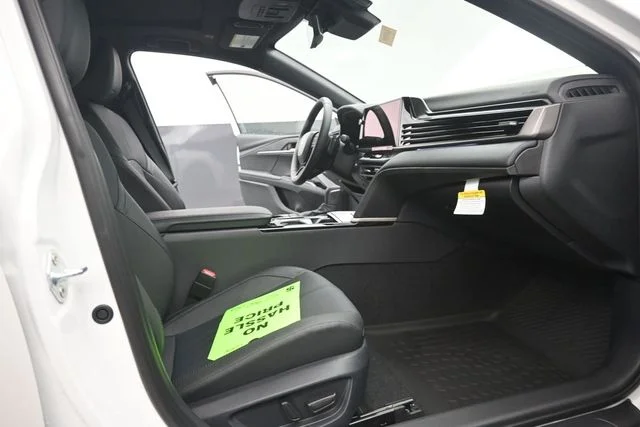 New 2026 Wind Chill Pearl <sup>1</sup> Toyota  XSE image 15