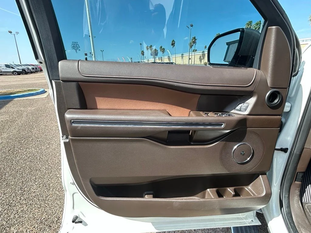 Used 2023 White Ford King Ranch image 10