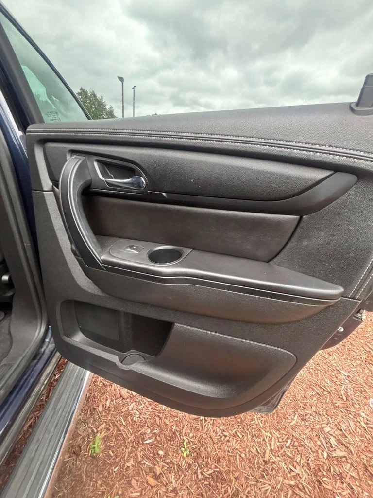 Used 2015 Blue Chevrolet LT image 18