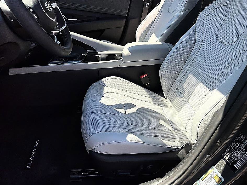 New 2026 Amazon Gray Hyundai Limited image 8
