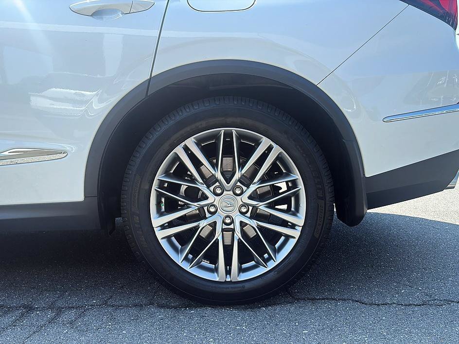 Used 2022 Platinum White Acura w/Advance Package image 10