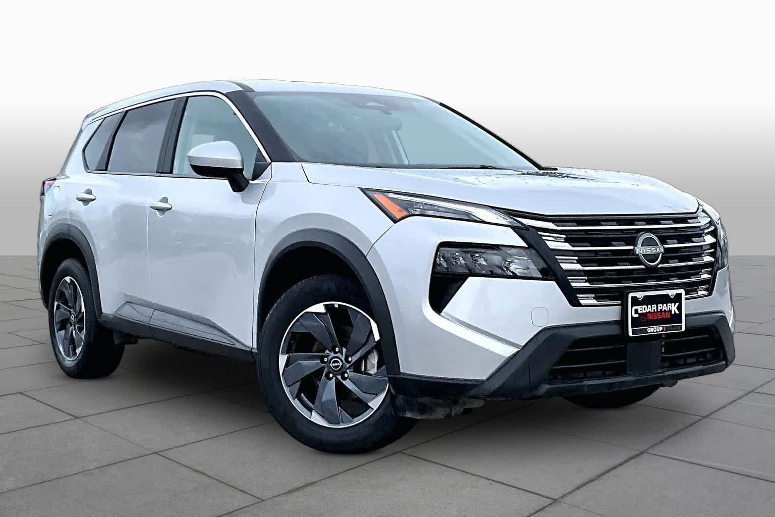 Used 2025 Brilliant Silver Metallic Nissan SV image 3