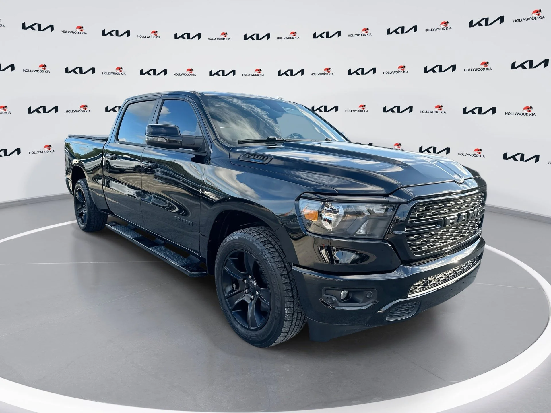 2023 RAM 1500 Big Horn/Lone Star 4x4 Crew Cab 6'4's photo