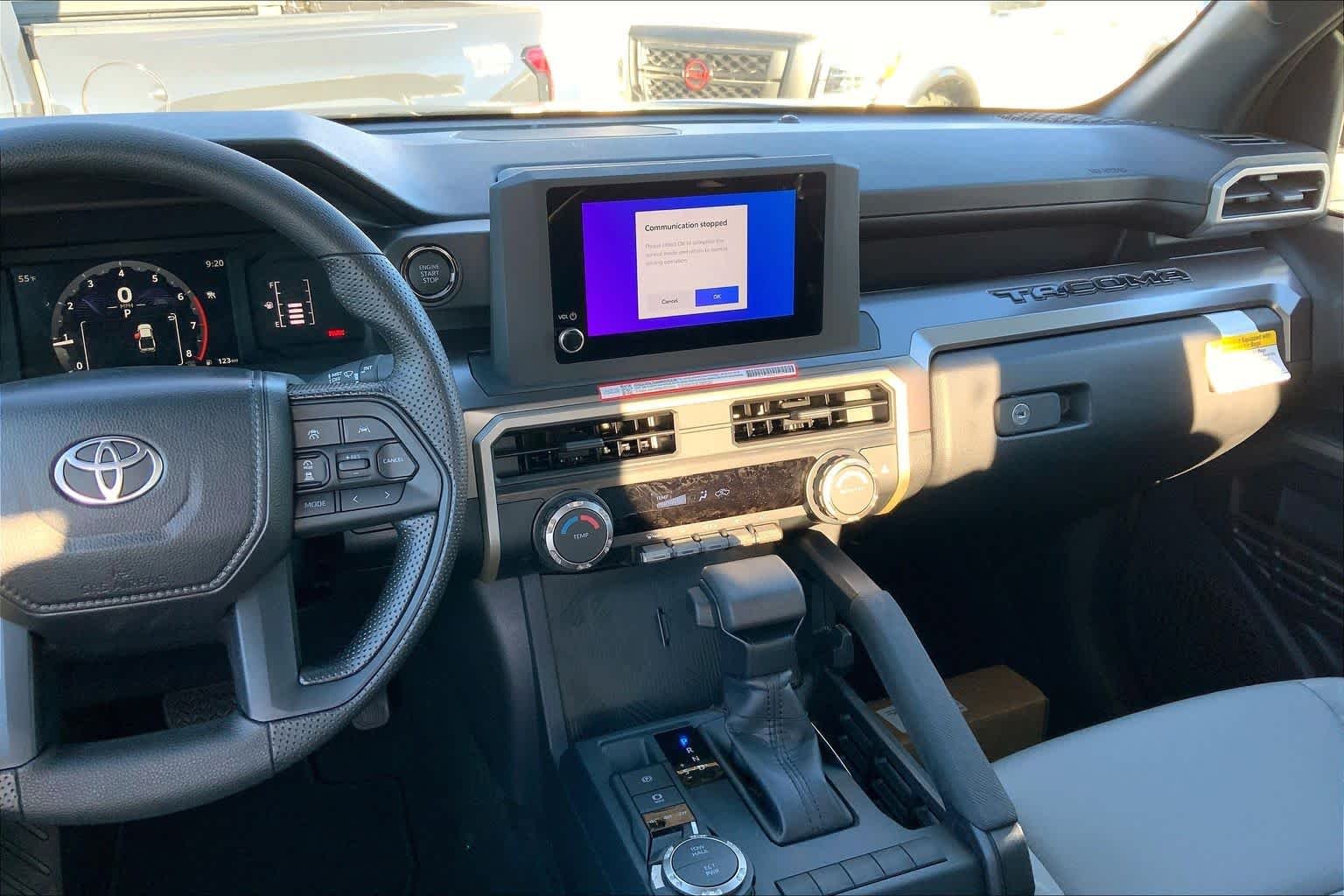 2025 Toyota Tacoma SR5 - Photo 6