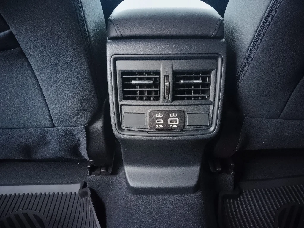 2026 Subaru Outback Premium - Photo 11