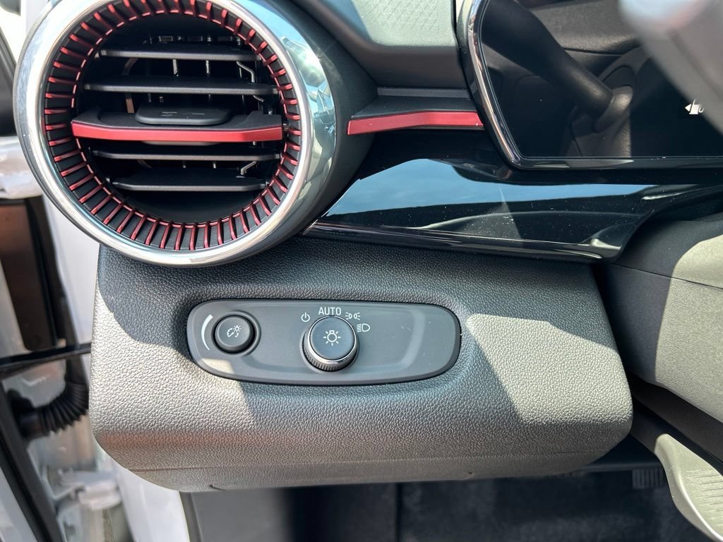 2026 Chevrolet Trax RS - Photo 23
