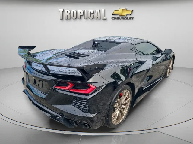 Used 2025 Black Chevrolet 2LT image 8