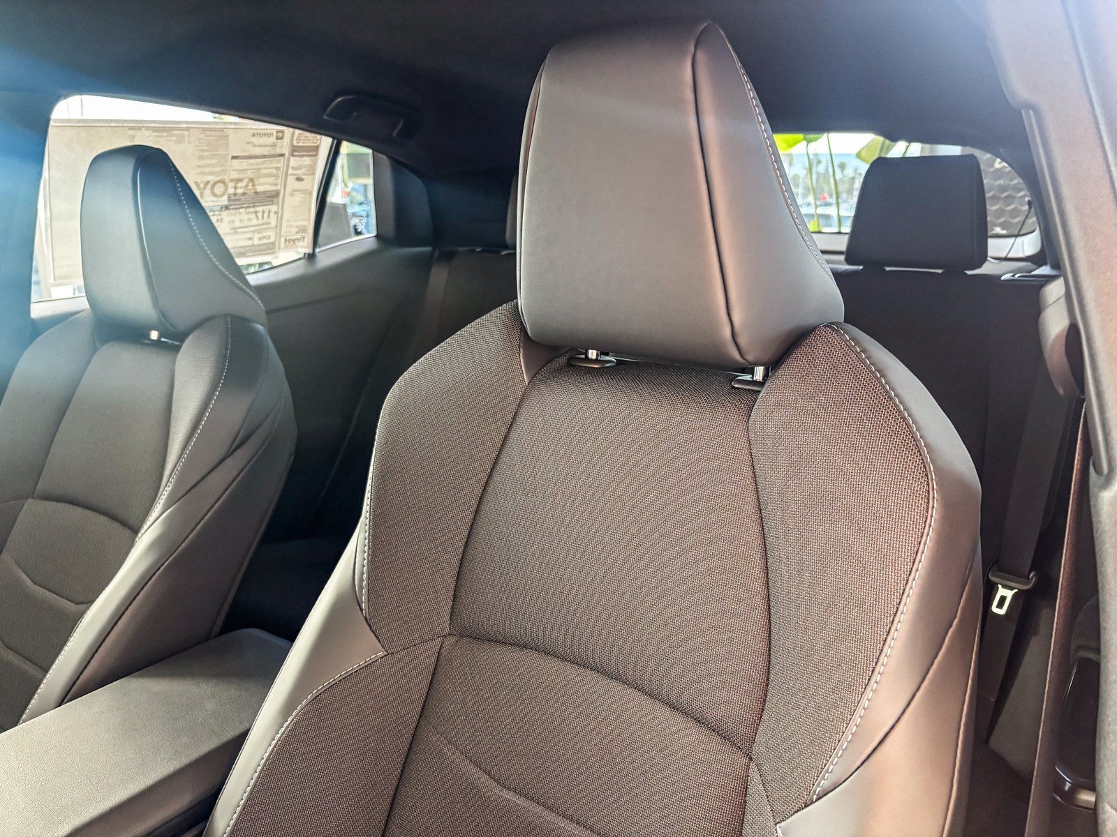 New 2026 Wind Chill Pearl <sup>1</sup> Toyota  SE image 23