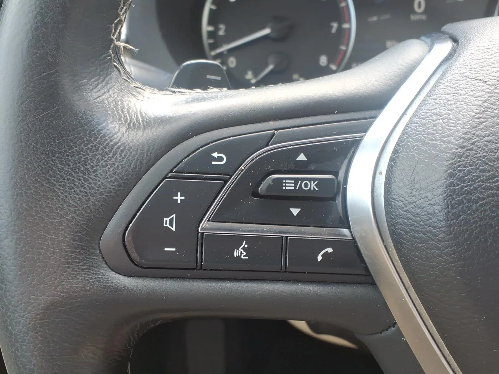 Certified Used 2020 Gray INFINITI Sensory image 13