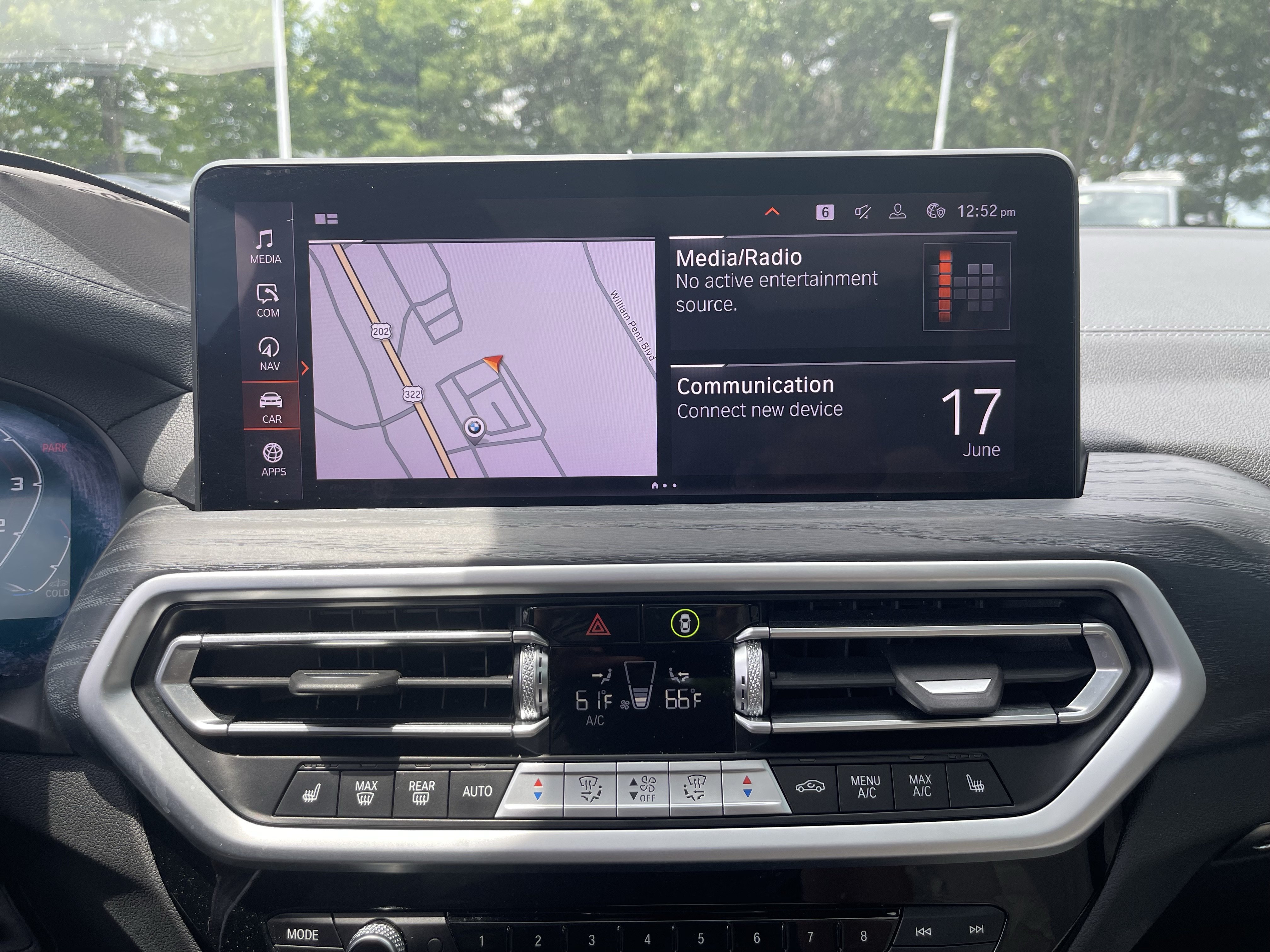 Used 2022 Alpine White BMW M40i image 13