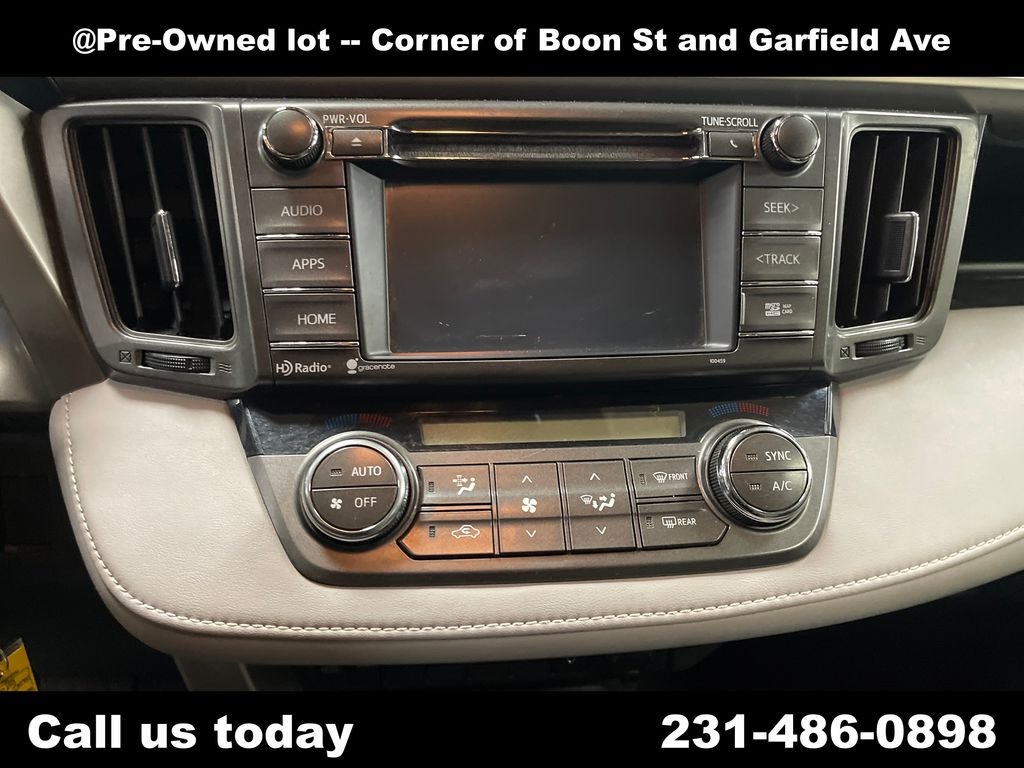 Used 2014 Gray Toyota XLE image 19