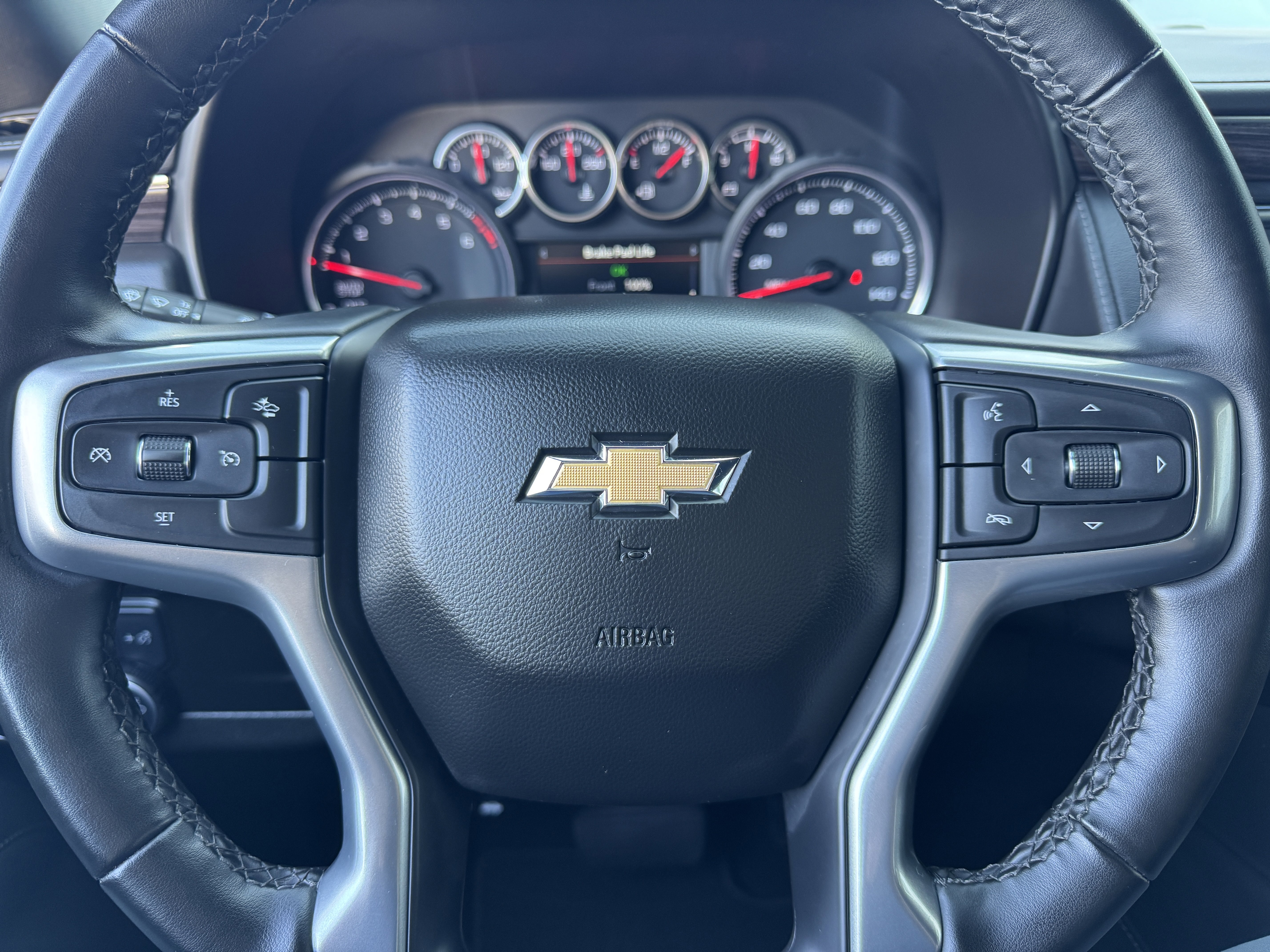 2024 Chevrolet Suburban LS - Photo 34