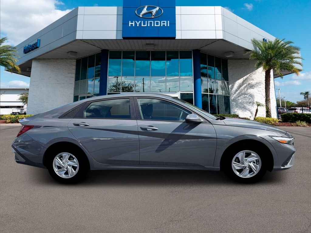 New 2026 Gray Hyundai SE image 29