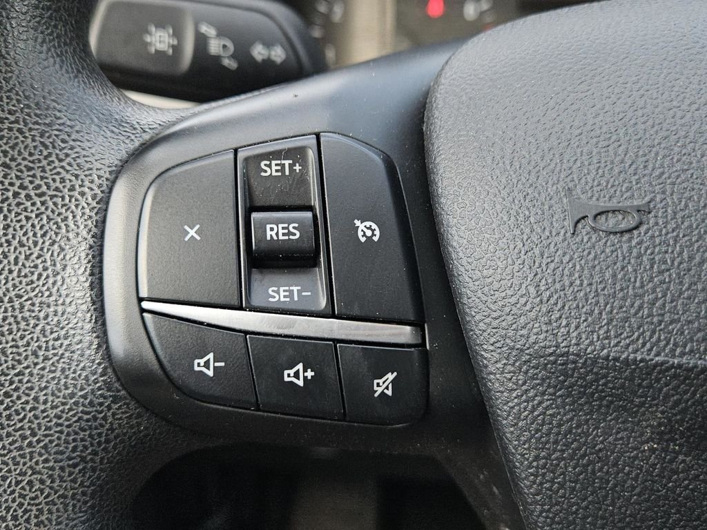 Used 2022 Gray Ford SE image 17