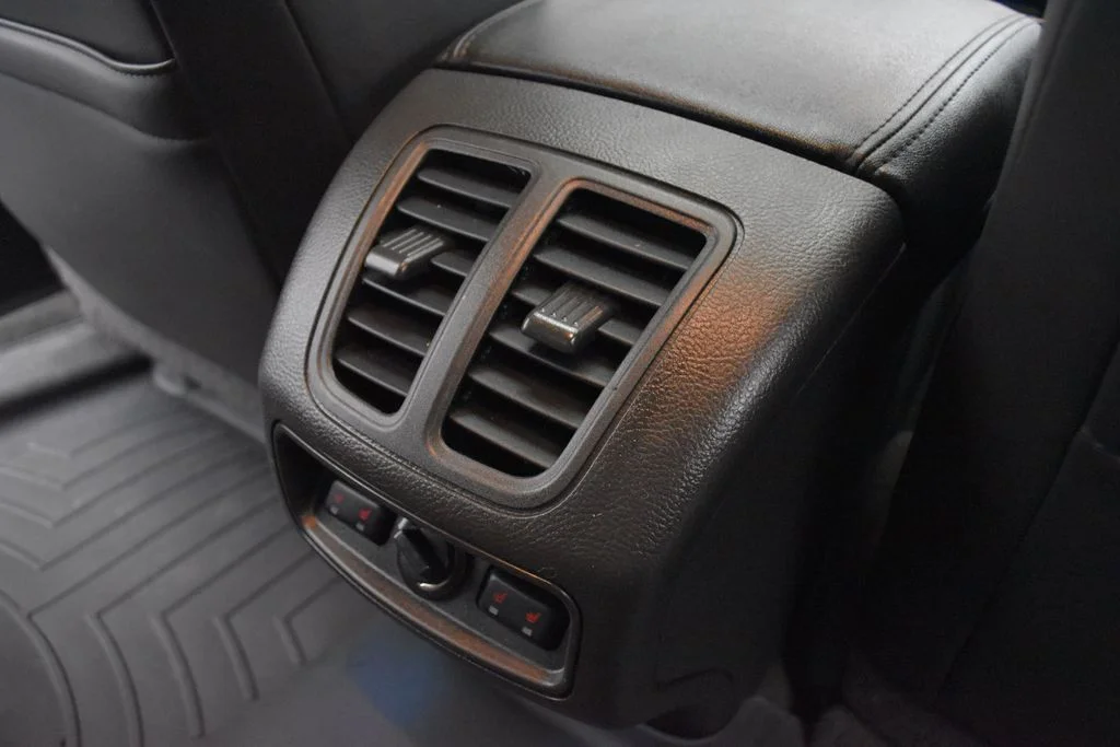 Used 2018 Gray Ford SHO image 24