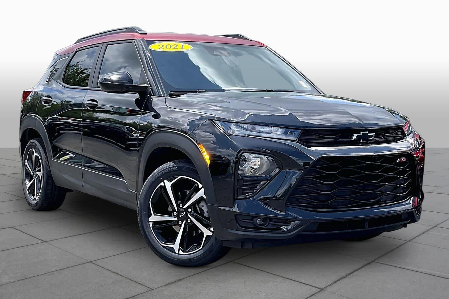Used 2021 MOSAIC BLACK METALLIC Chevrolet RS image 3