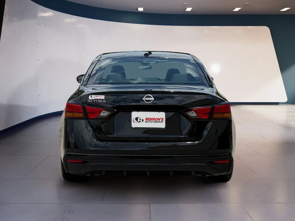 Used 2025 Black Nissan 2.5 SV image 4