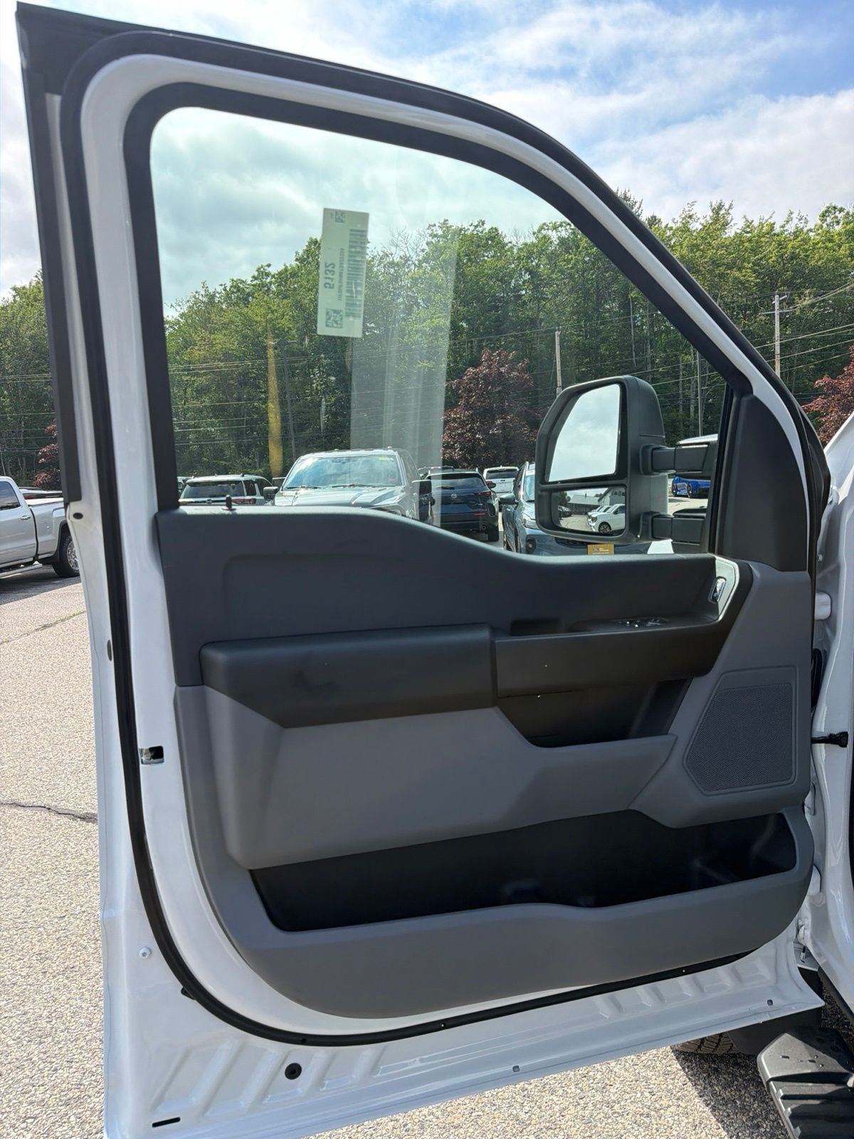 New 2026 Oxford White Ford F-550® XL image 12