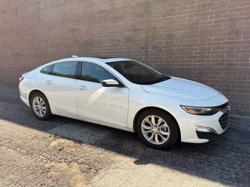 Used 2024 Summit White Chevrolet LT image 8