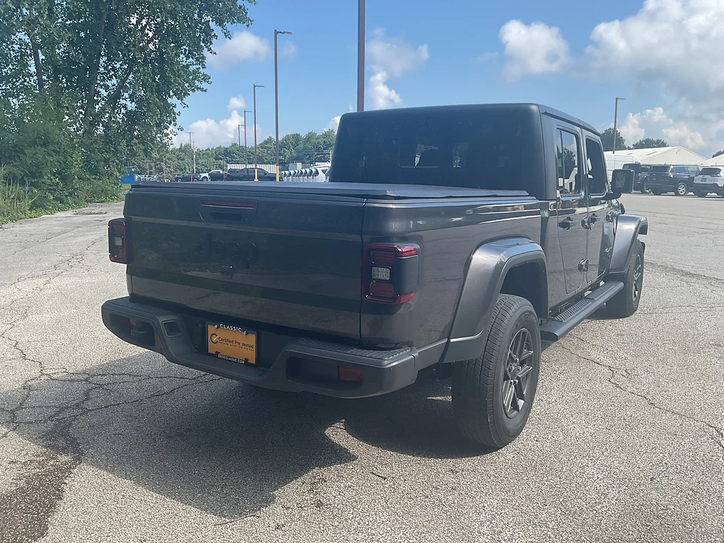 Certified Used 2024 GRAY Jeep Sport S image 5