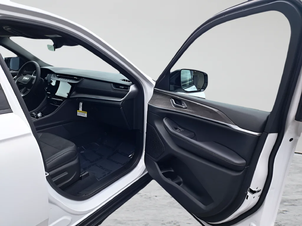 New 2026 White Jeep Altitude image 16