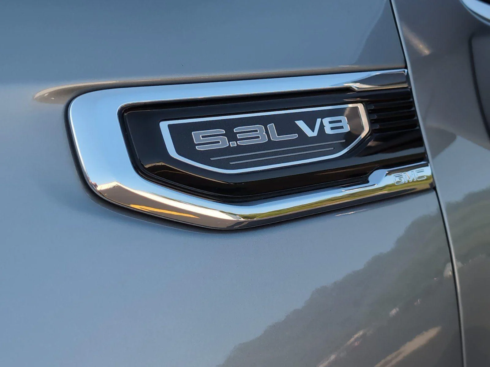 New 2026 Sterling Metallic GMC SLT image 10