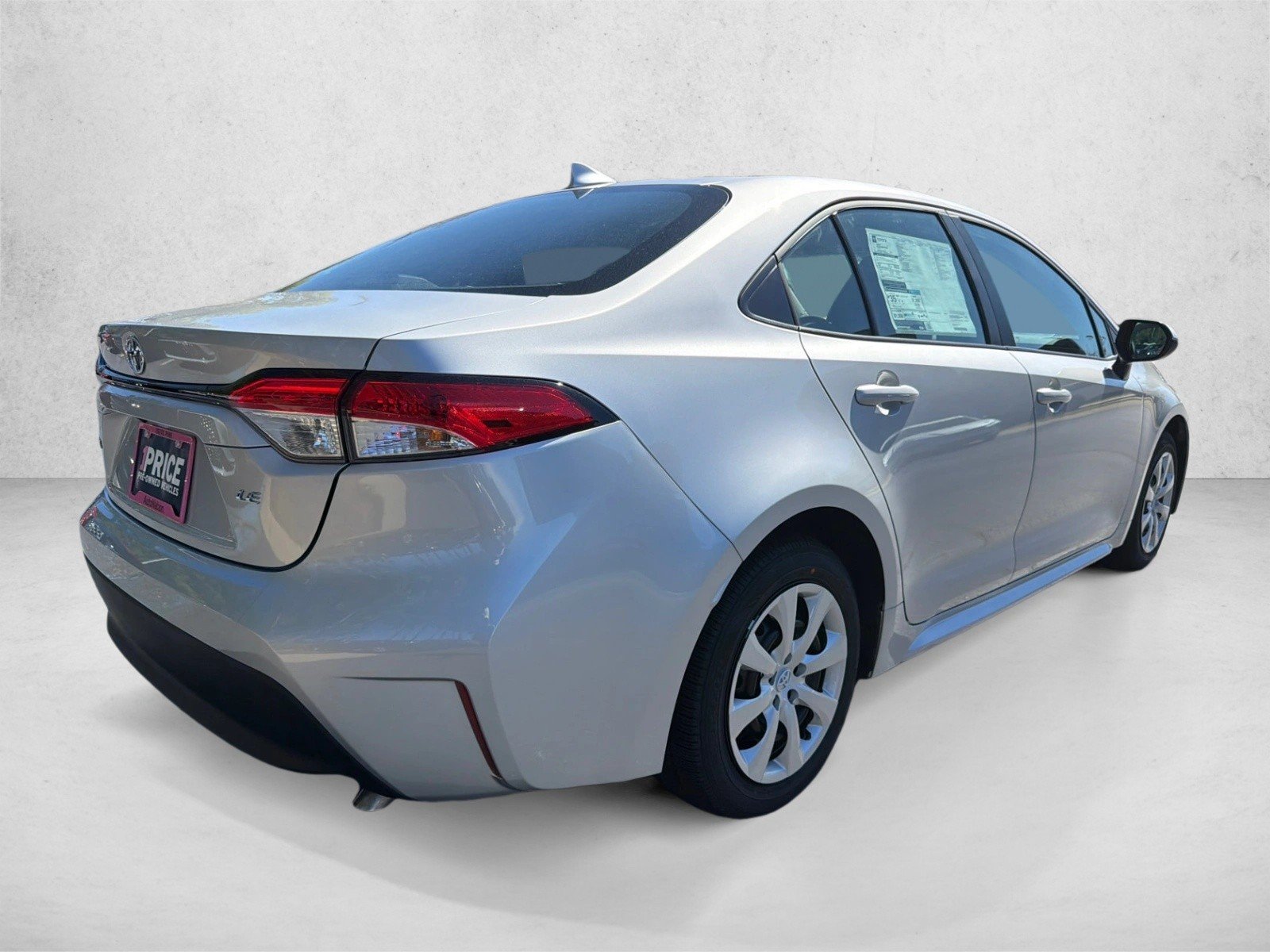 New 2027 Classic Silver Metallic Toyota LE image 3