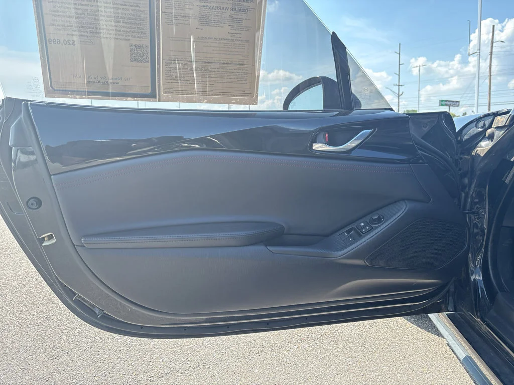 Used 2018 Black Mazda Grand Touring image 20