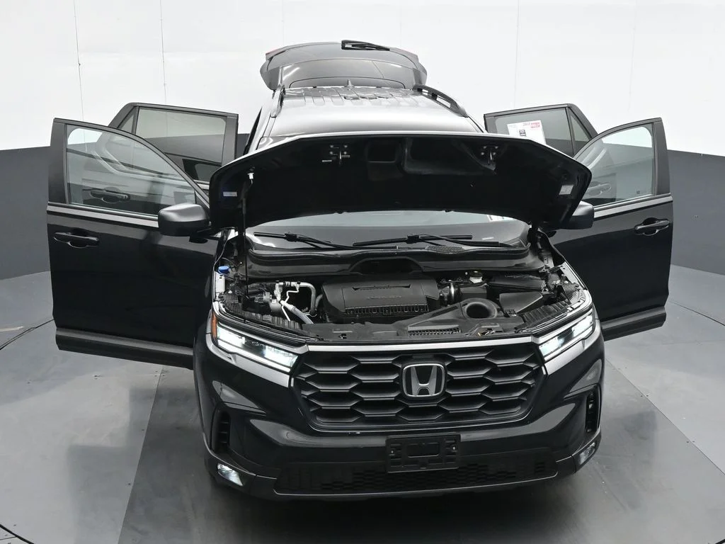 Used 2025 Black Honda Sport image 35