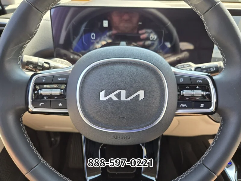 Used 2025 Gray KIA SX image 27