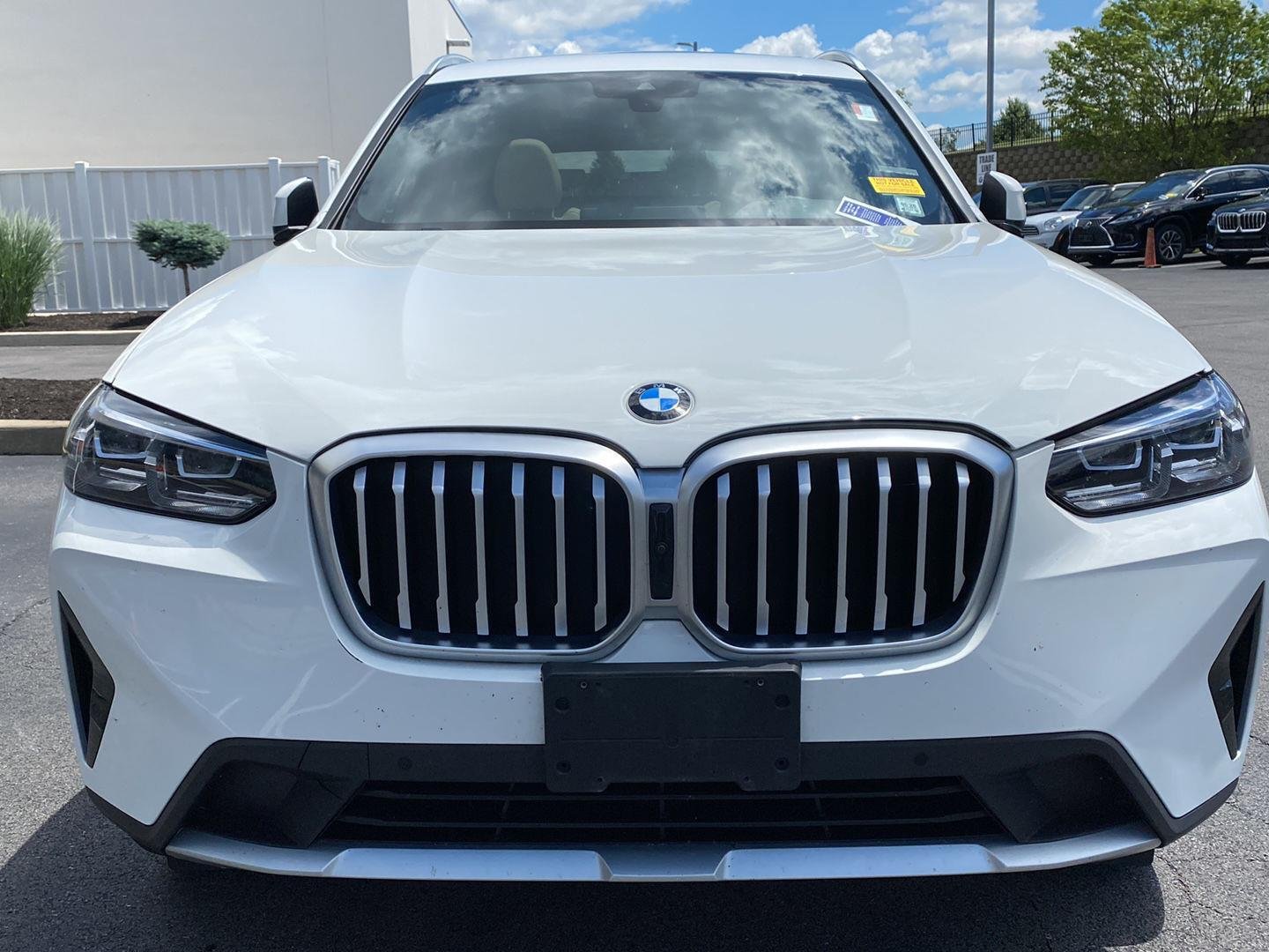 Certified Used 2023 Alpine White BMW xDrive30i image 4