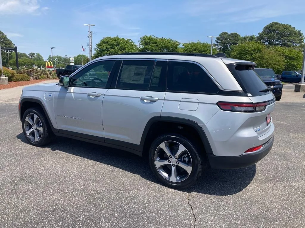 New 2024 Silver Zynith Jeep 4xe image 3
