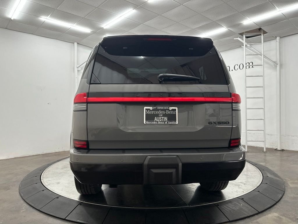 Used 2024  Lexus 550 Luxury+ image 6