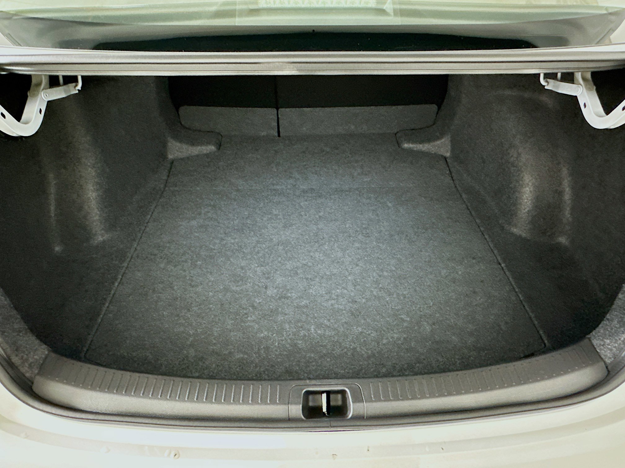 Used 2026 Ice Toyota SE image 30