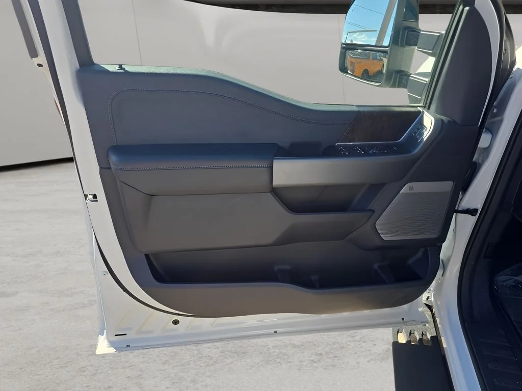 2025 Ford F-250 Super Duty Lariat - Photo 10