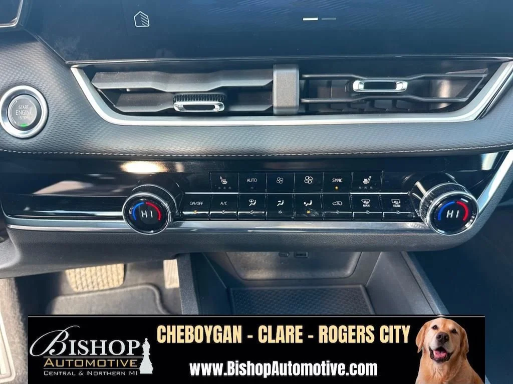 Pre-Owned 2025 Chevrolet Equinox LT image 30