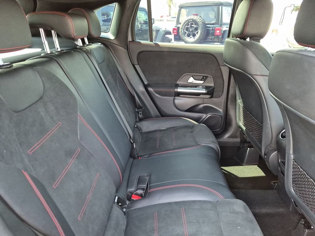 2021 Mercedes-Benz GLA GLA250 - Photo 29