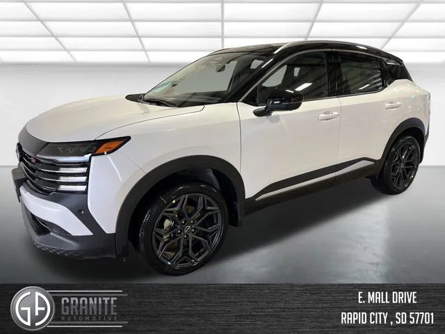 2026 Nissan Kicks 2.0 SR AWD's photo