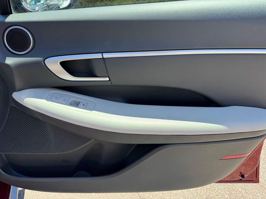 2025 Hyundai Sonata SEL - Photo 8