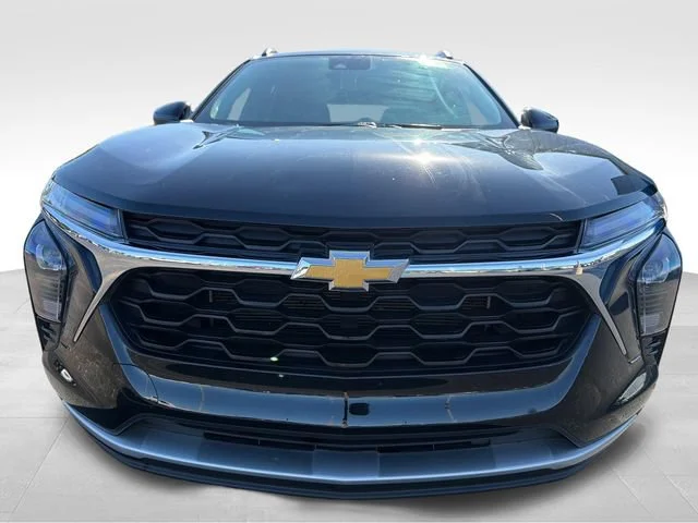 Used 2025 Mosaic Black Metallic Chevrolet LT image 9